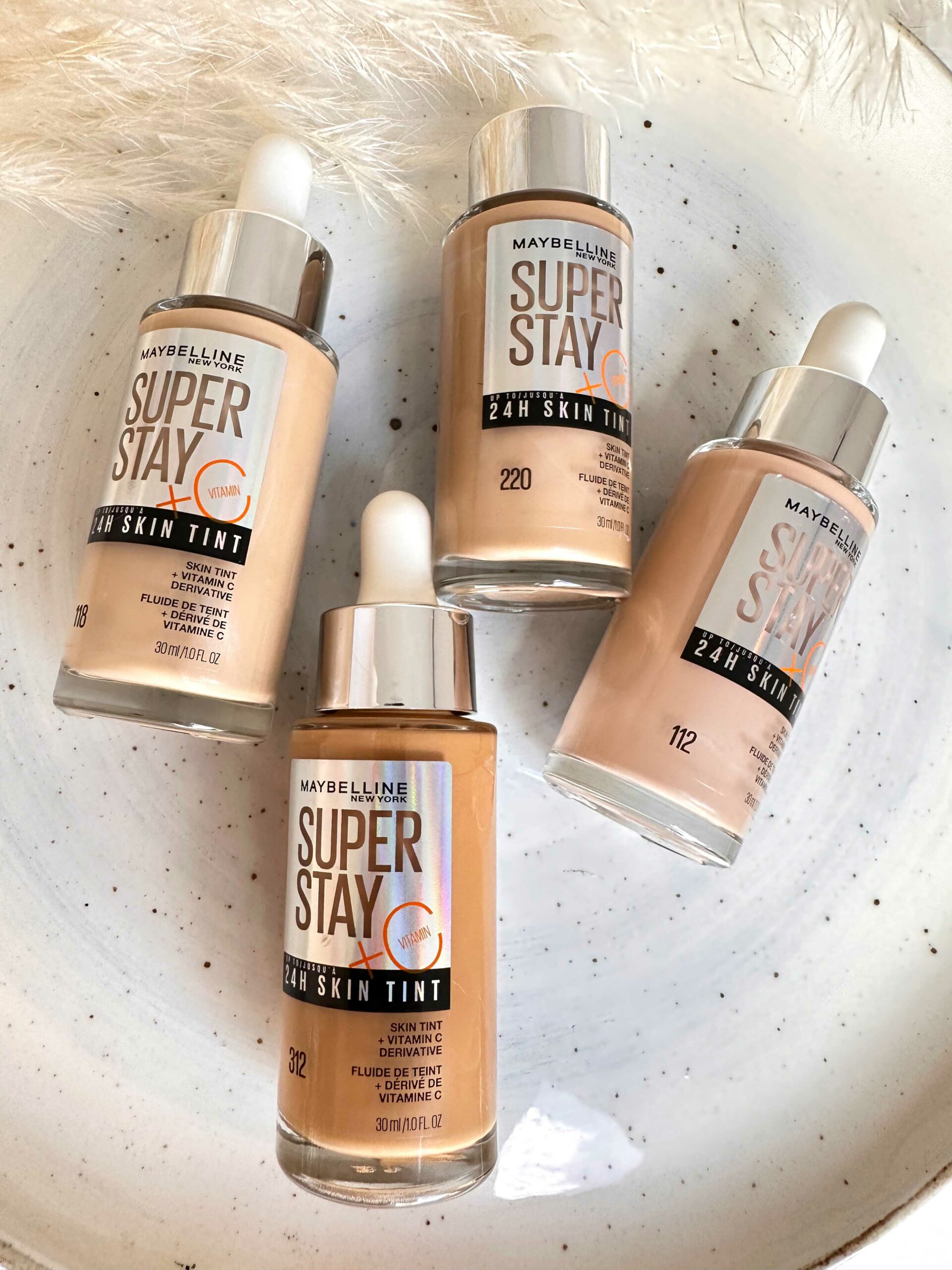 Maybelline Super Stay Skin Tint + Vitamina C 60 Base de maquillaje